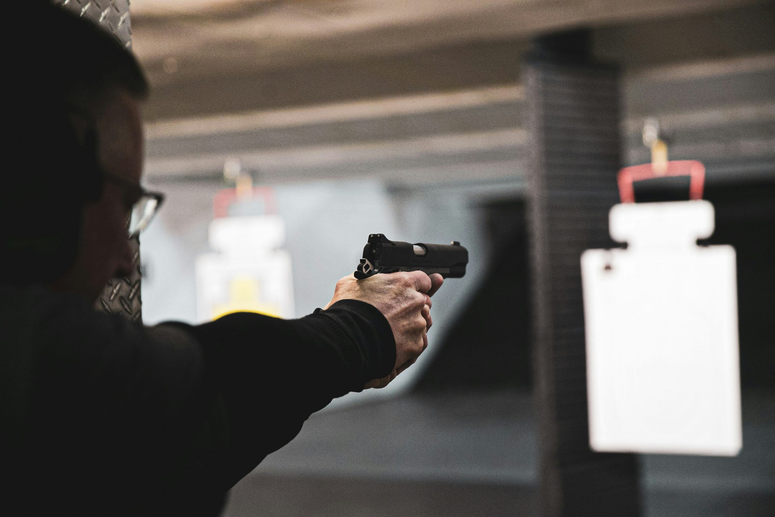 From Street Style to Krakow Thrills: Experience Shooting Range Krakow After Chasing Nike Dunk Trends